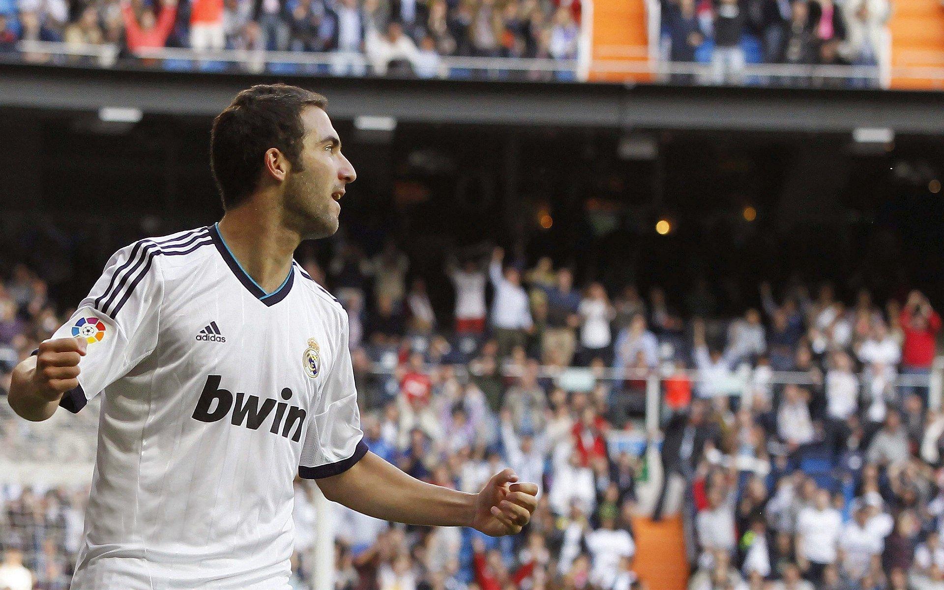 利拉德33岁生日,开拓者深情告别,雄鹿新篇章开启