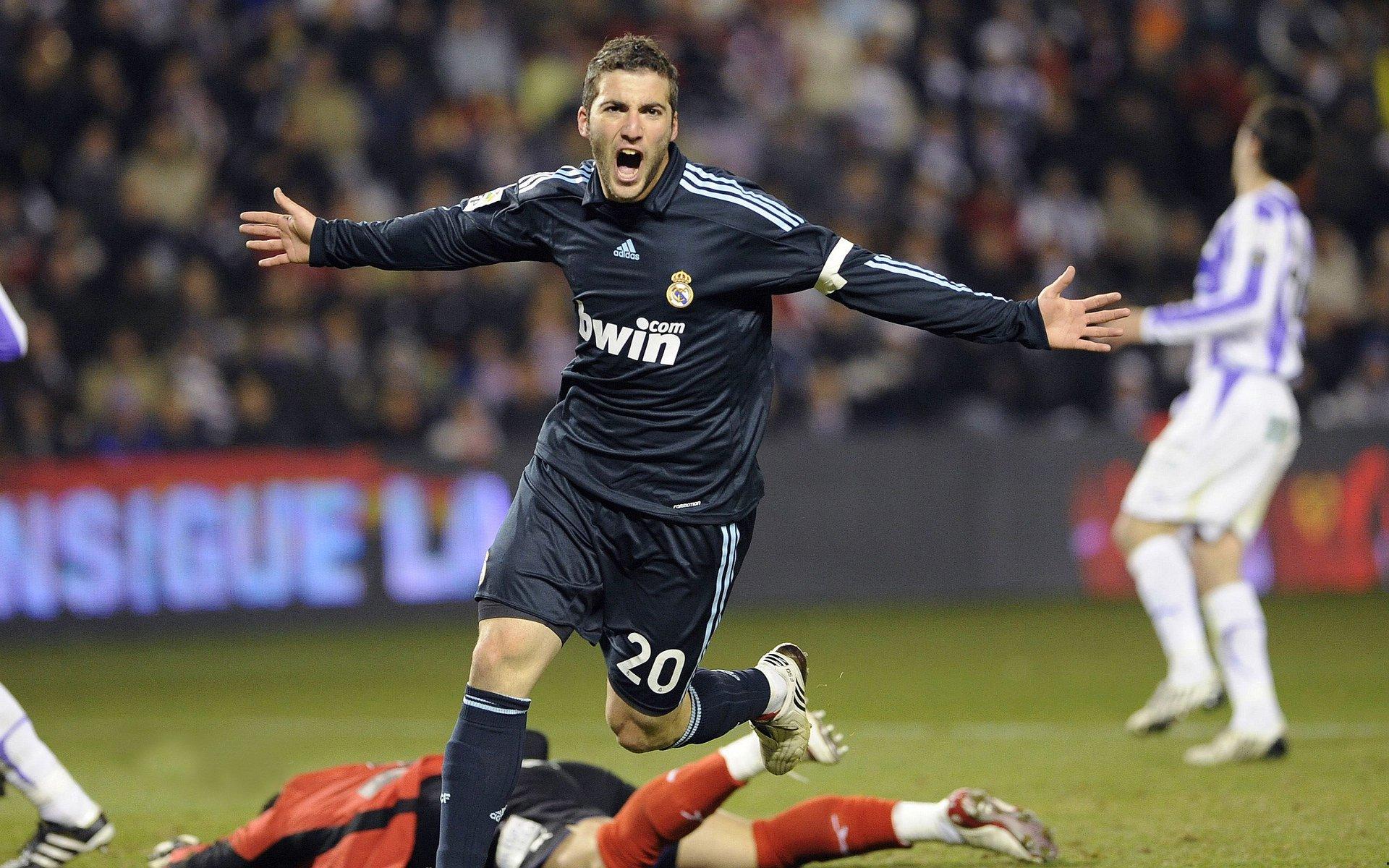 土超豪门费内巴切锁定新目标 法国中场安迪·迪乌夫或成夏窗关键引援